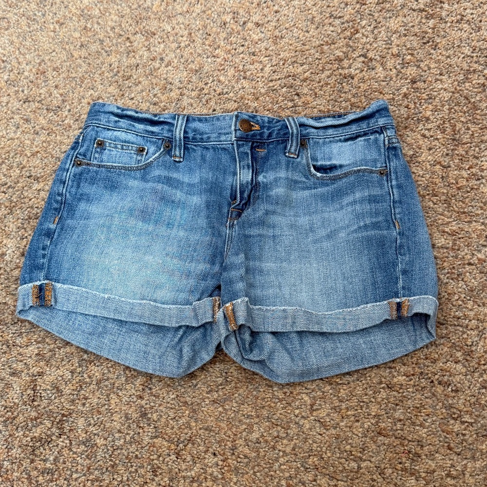 ⭐️EUC - J. Crew - Classic Blue Denim Jean Shorts - Woman's Size 26